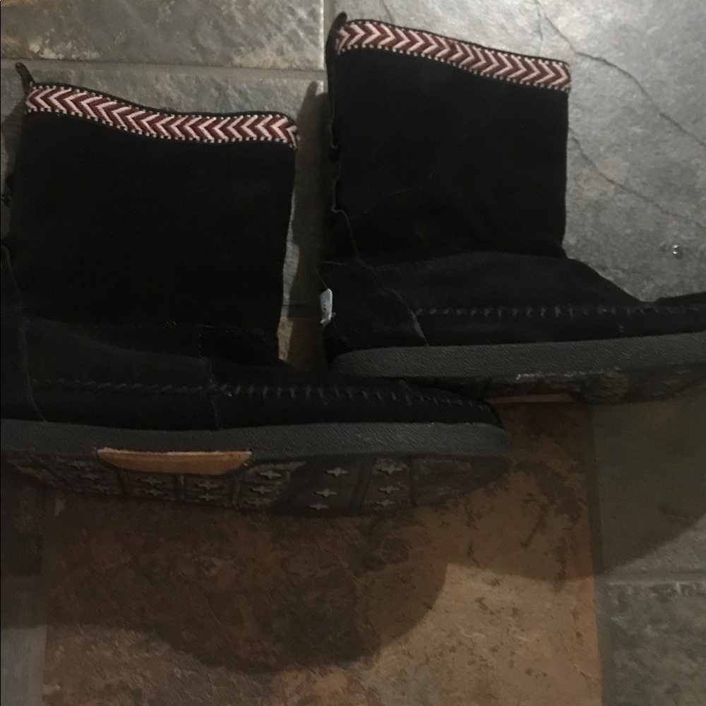 TOMS boots